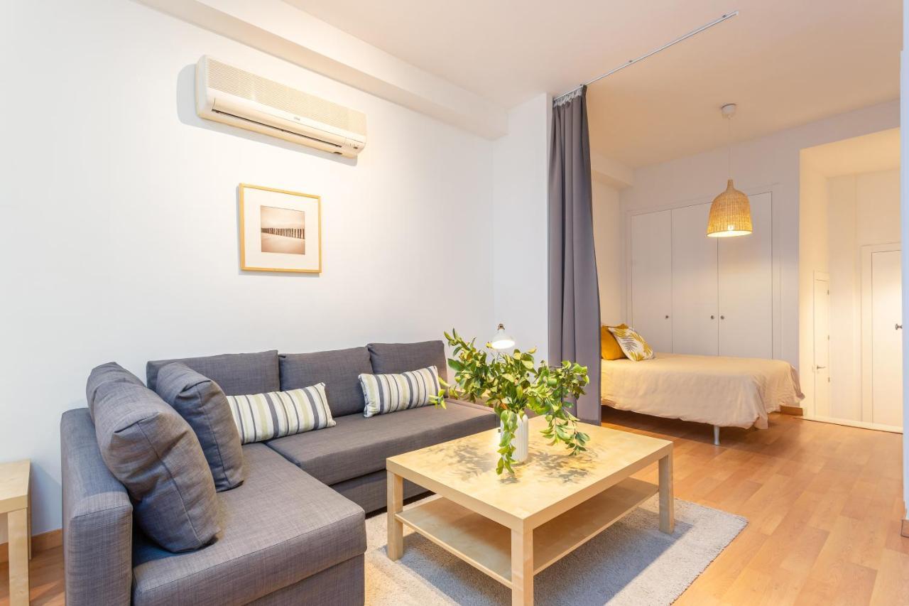 Apartamento Souviron مالقة المظهر الخارجي الصورة